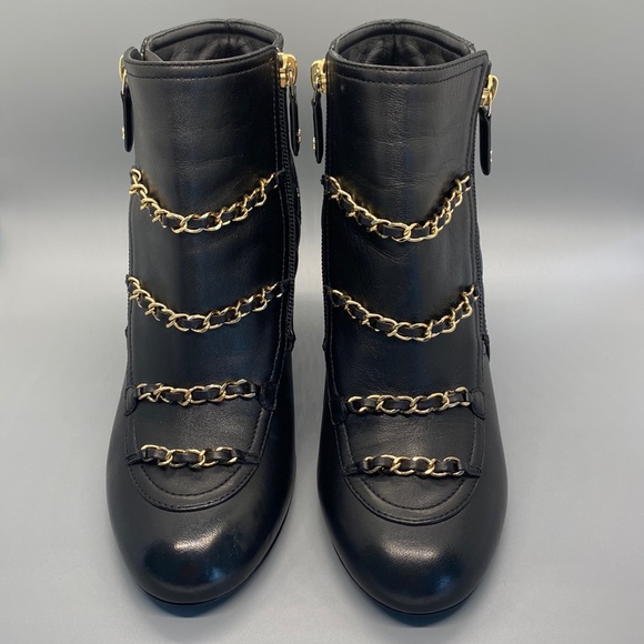 CHANEL Interlocking CC Logo Boots Authentic - Picture 1 of 16